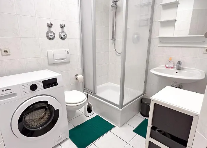 Appartement 2 Mit Terrasse Und Tiefgaragenstellplatz In Zentrum Von